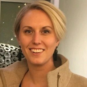 Meet your Posher, Caitlin